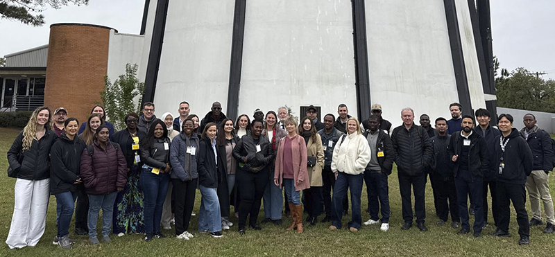 IIGE fortalece capacidades en energía atómica