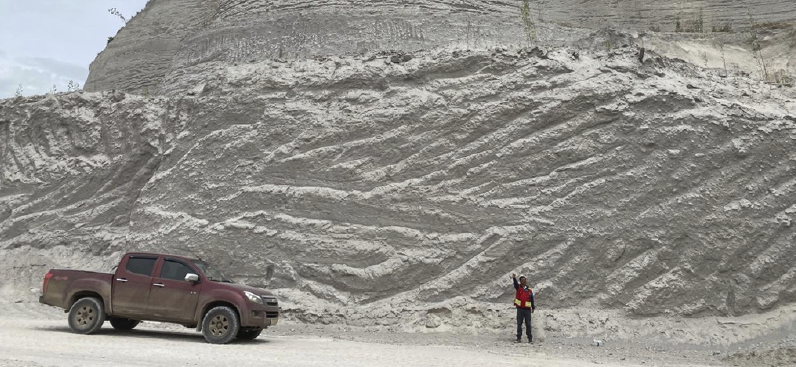 Cotopaxi: técnicos del IIGE estudian el potencial de recursos minerales no metálicos y materiales de construcción